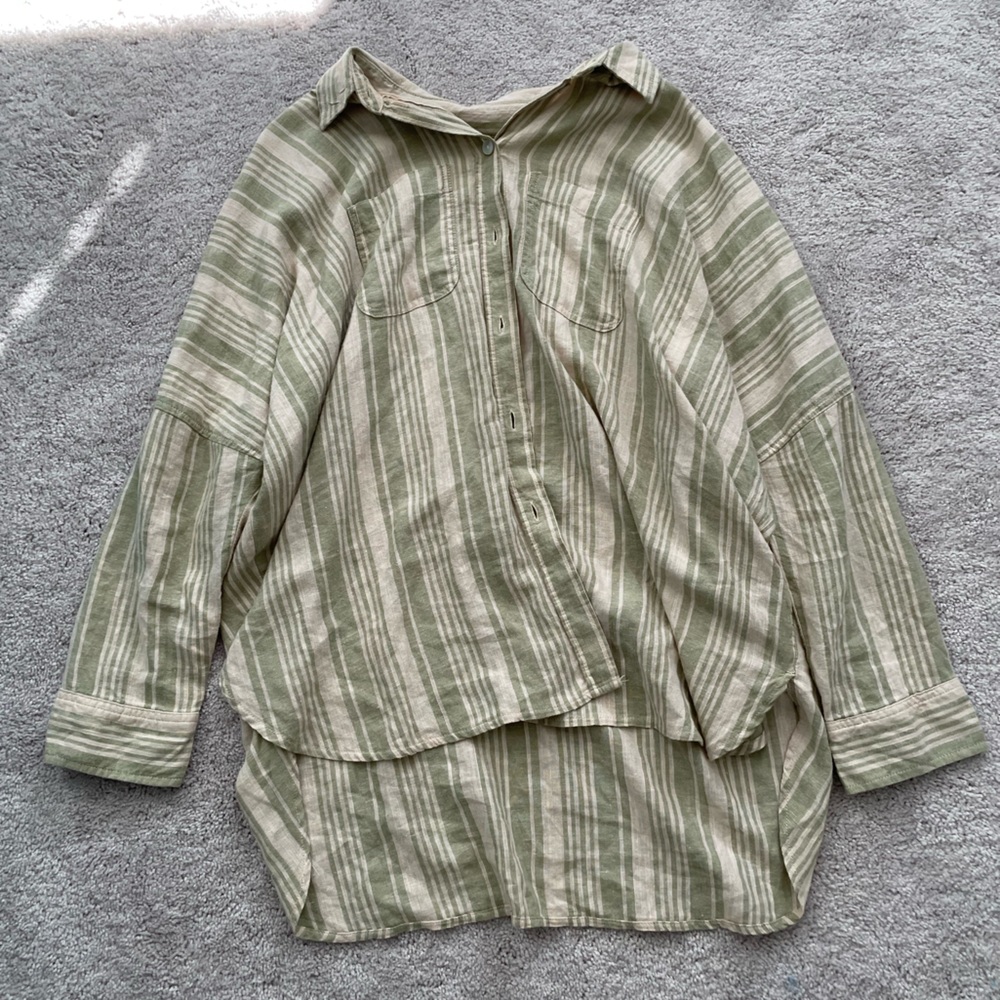 American eagle button up